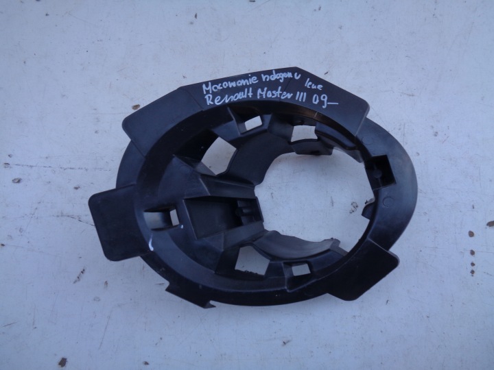 Support plaque Feux antibrouillard Gauche RENAULT MASTER III 09