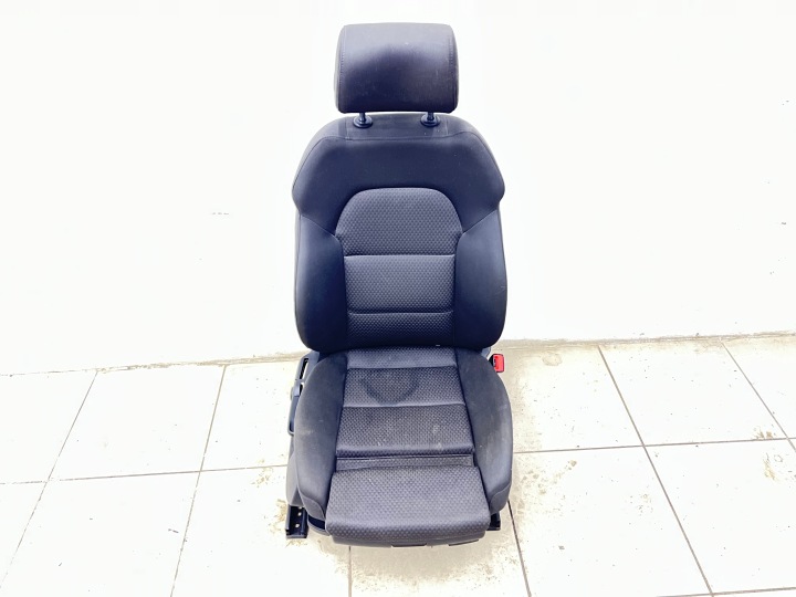 FOTEL jobb PASAZERA GRZANY AUDI A6 C6 LIFT 04-11 EUROPA