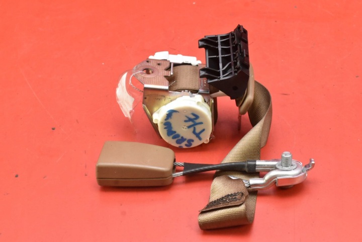 Gurten Sicherheits mitte heck A2218600585 MERCEDES S-KLASA W221 05-09