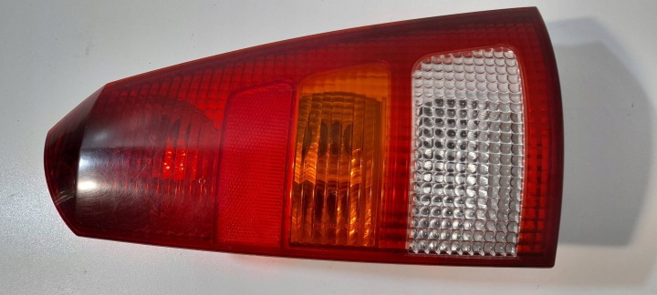 Ford Focus MK 1 Kombi light rear right XS4X18N004EC (R432)