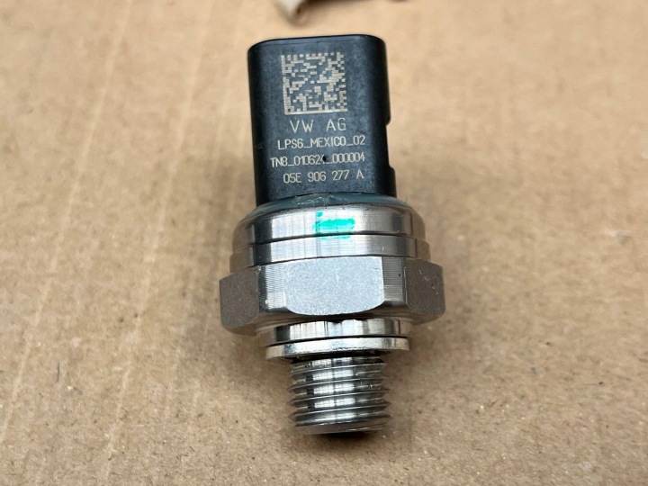 de la Serrure Vitres bocznej Arrière Gauche Bouche buse Volkswagen Polo W164