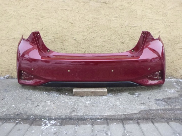 TOYOTA YARIS 3 III LIFT IV 17- Paraurti posteriore