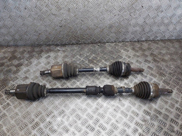 Semiasse sinistra Anteriore + Destra Anteriore 5B KIA CEED e