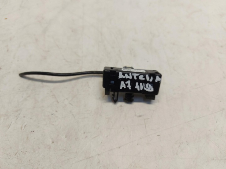 Audi A7 II 4K8 4M0 TFSI Verstärker ANTENY modul 5B4035510