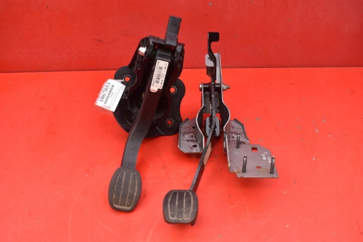 Pédales, Pédale Embrayage Frein EU 9805746780 CITROEN C4 PICASSO II 2.0 150 KM 13