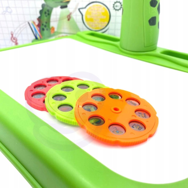 PROJEKTOR RZUTNIK DO RYSOWANIA TABLICA SUCHOŚCIERALNA DINO NÓŻKI WOOPIE Szerokość produktu 31.5 cm