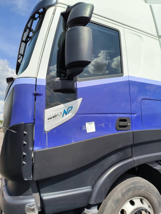 Tür links vorne 2018 IVECO STRALIS AS440ST/P LNG