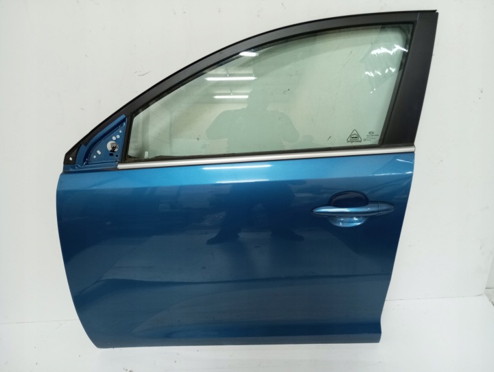 dveře levé přední KIA SPORTAGE III 12R ANGLIK
