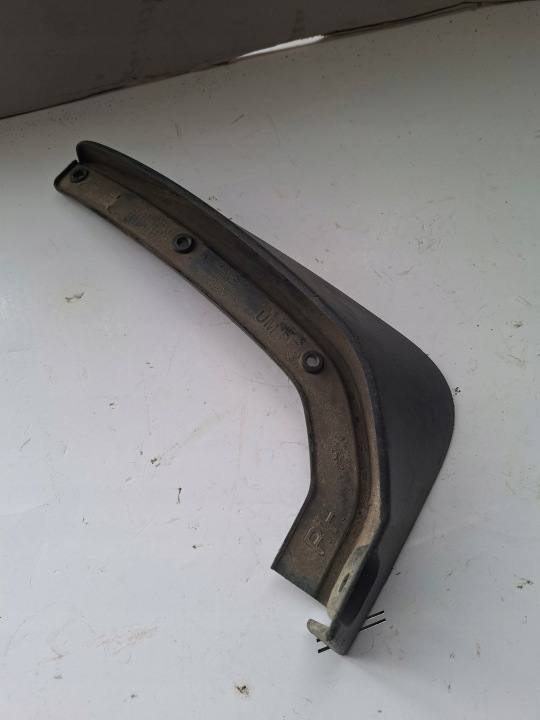 Bavette pare boue Droite KIA RIO IV 86880C5500
