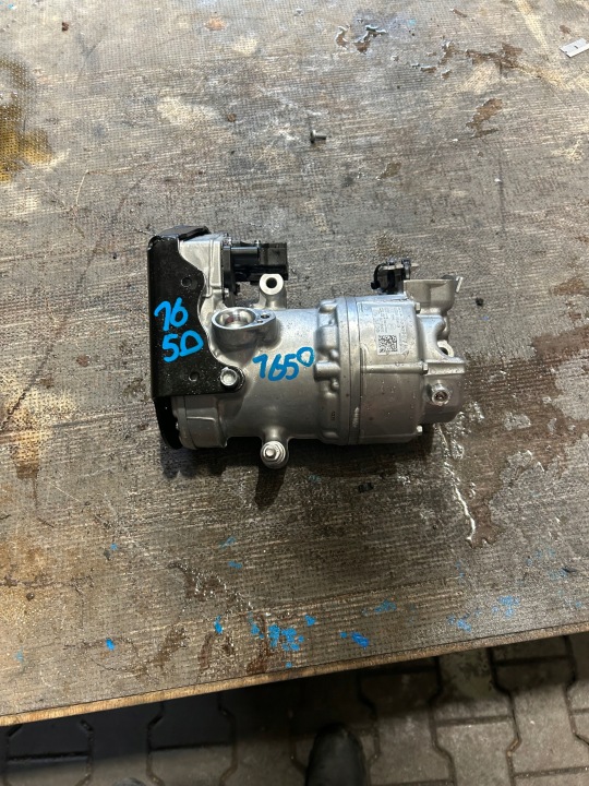 1650. Compresseur Climatisateur air conditionné AUDI 4K0816798D