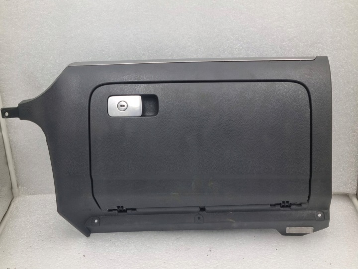 passenger compartment of the passenger of the dashboard VW Golf V 1K1857290