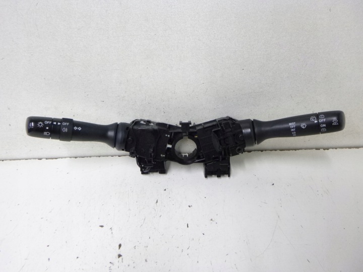 contrôle zespolone Toyota Aygo Lift 2010r.