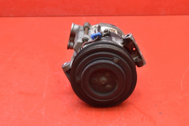 pump of the air conditioning 557805030 13376447 CHEVROLET CRUZE and J300 1.8 16V 141 KM