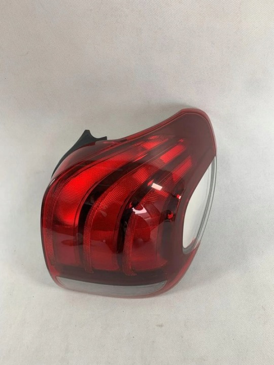 Peugeot 108 14r light right rear part rear 2014 04.24 81550-0H132