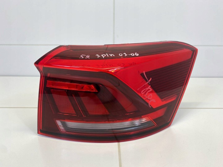 Licht hinten rechts Seite Volkswagen T-Roc 2019 2GA945096D