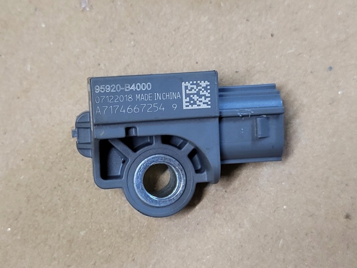 Capteur SENSOR de choc HYUNDAI TUCSON III 3 KIA SPORTAGE IV 4 OE EU