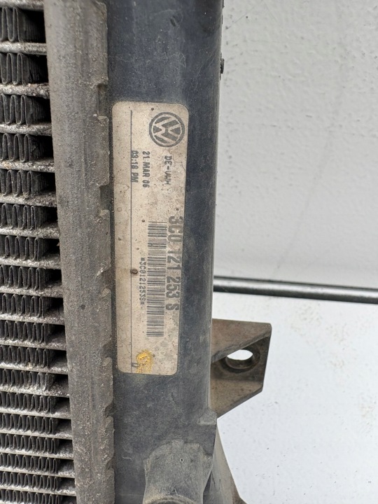 Radiatore motore usato 3C0121253S VW PASSAT B6 1.9 TDI