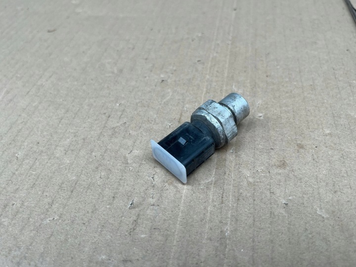 Capteur Pression Climatisateur air conditionné 5Q0959126A SKODA SUPERB III 3V 2.0 TDI !J