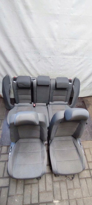 Fotel fotele komplet VW Golf V kombi 1,4 TSI