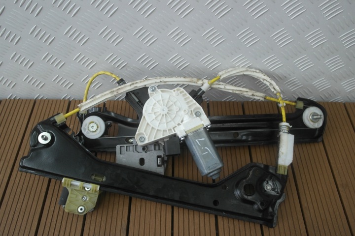 MERCEDES CLA W117 13-19 SHOOTING BRAKE window regulator rear left rear part OE