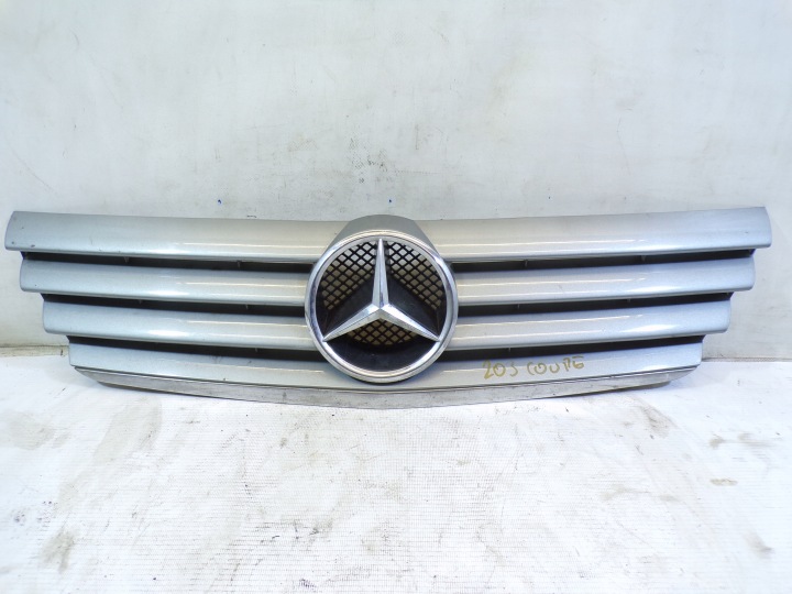 Grille Grille/masque Radiateur MERCEDES W203 COUPE Couleur 744 (1)