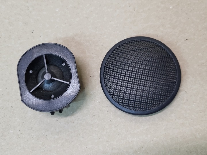 Lautsprecher Z Tür vorne Lüftungsgitter RENAULT GRAND SCENIC II MEGANE II 8200041791