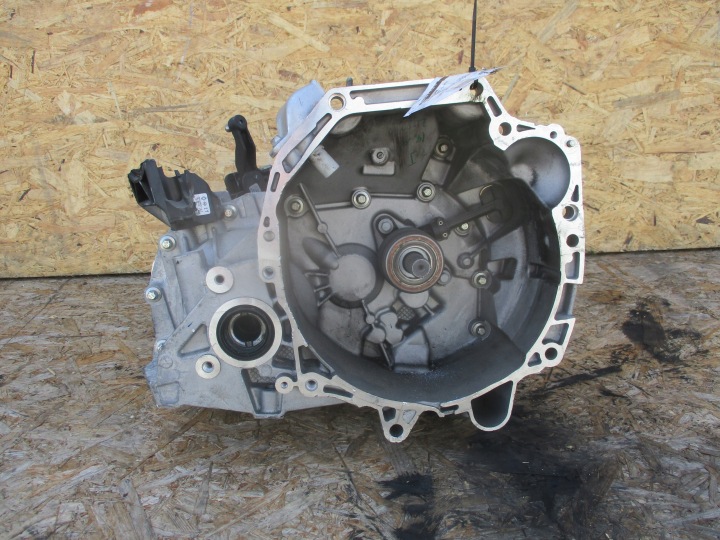 Váltó JH3376 Nissan Micra K14 1.0i