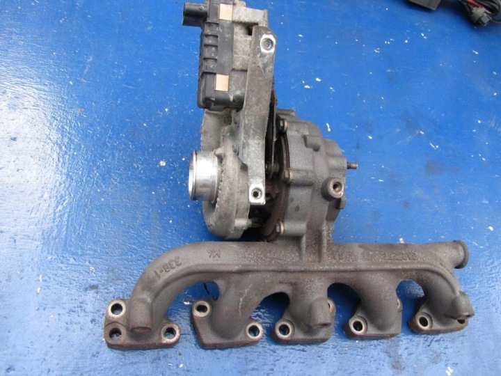 VOLVO S80 V70 XC70 XC60 2.4 D5 185 turbo