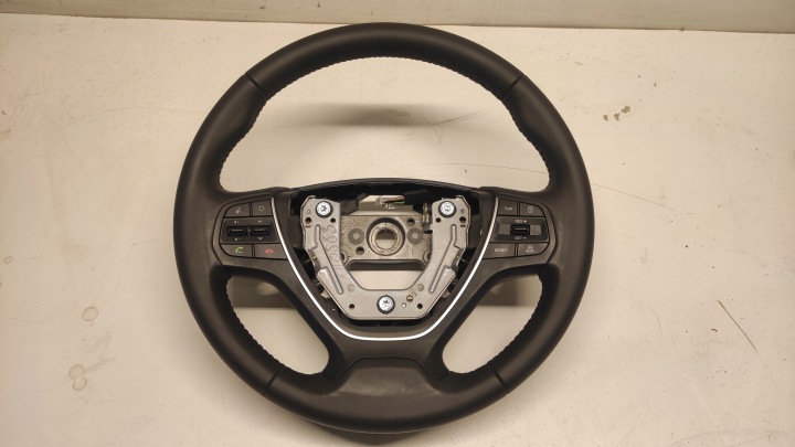 VOLANT CUIR, EN CUIR TEMPOMAT HYUNDAI I20 II 14-19 COMME NEUF BELLE