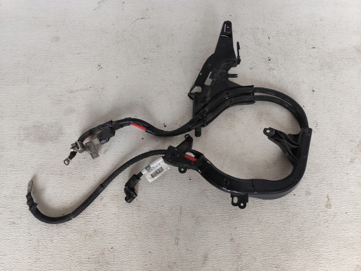 VOLVO V40 II 2016 Tubi cablaggio per batteria 31473764