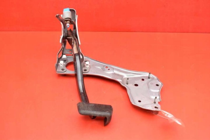 PEDAL pedale brzda AUTOMAT TOYOTA COROLLA E21 19-21