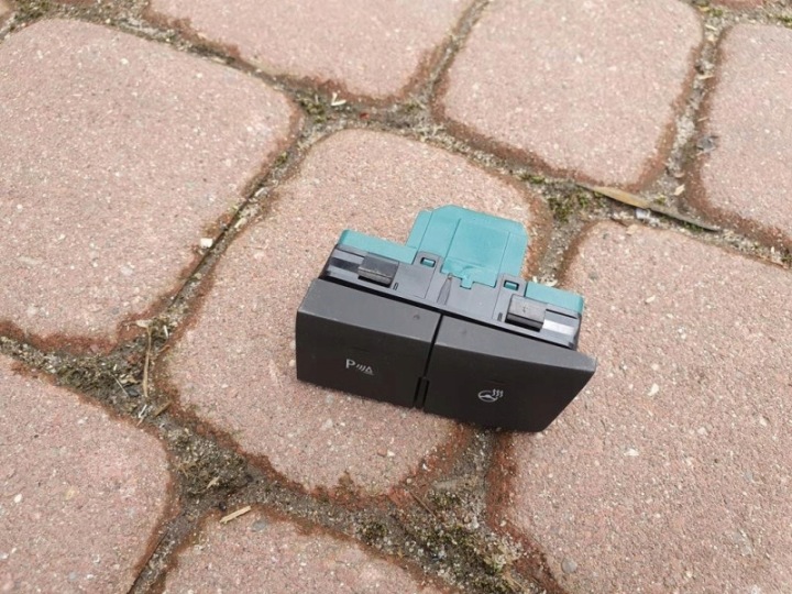 Bouton podgrzewanej Volant Opel Insignia 22805691