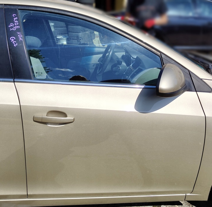 CHEVROLET CRUZE 10R Berline Portière Droite Avant des roues. GCZ