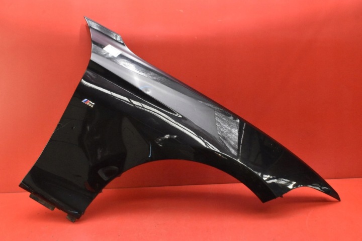 blatník pravý předek přední cerný m-packet BMW F23 13-21