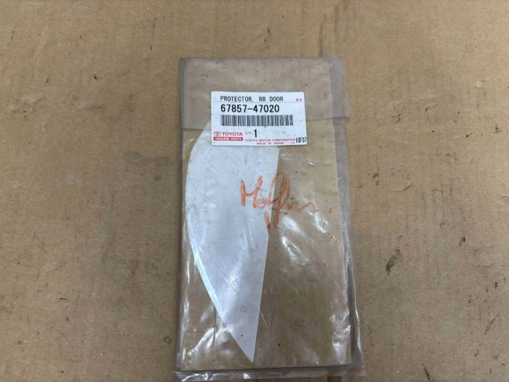 FOLIA OCHRONNA pour Droit Arrière Portière TOYOTA PRIUS XW30 67857-47020