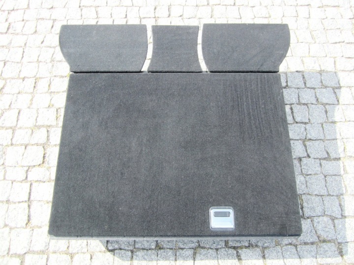 passenger compartment cover sump boot Mercedes W251