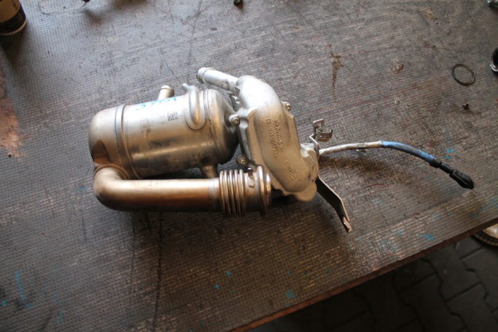 3761. EGR valve VW T6 T6.1 03N131512H
