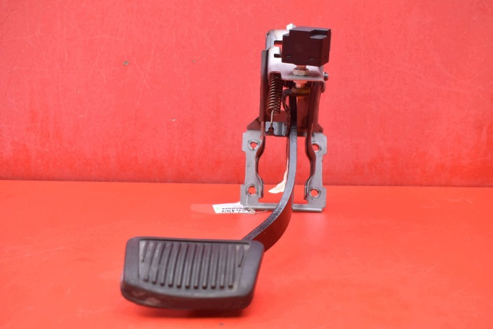 PEDAL brzdy AUTOMAT 32800-2S100 HYUNDAI IX35 1 a 2.0 16V 163 KM 09-13