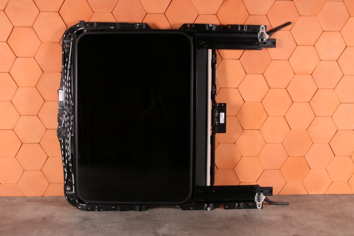 BMW G42 M2 G87 G20 M3 G80 G26 roof window SZKLANY roof PRZESUWNY window