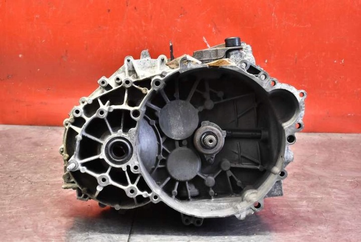 Getriebe CG9R-7002-JC VOLVO V60 2.0 D3 163 KM 10-13