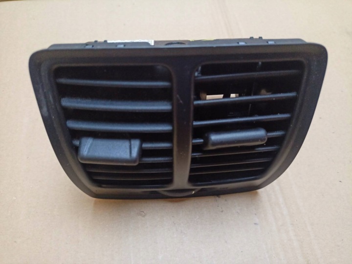 rešetka rešetka ventilacije Ford Escape 3 C520 facelift 2017 CJ5419C570AAJ6A