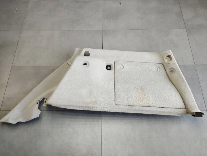 Mercedes ML W164 kofferrraumverkleidung rechts