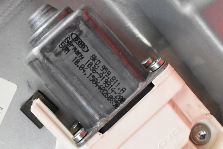 EU5L0837401A SKODA YETI LIFT 13-18 5