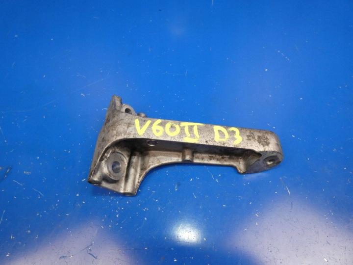 VOLVO V60 II S60 III XC60 II V90 S90 2.0 D4 supporto staffa Motore Consolle
