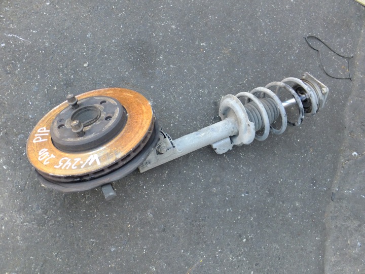 mcperson achsschenkel radnabe radlager rechts vorne mercedes w245 2,0 cdi 2007r