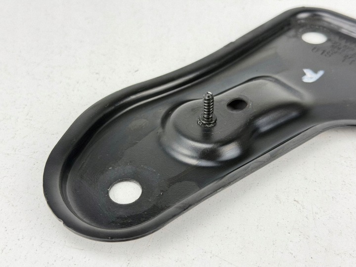 Audi A1 2024 Right side Other part of the chassis 2Q0199517 7