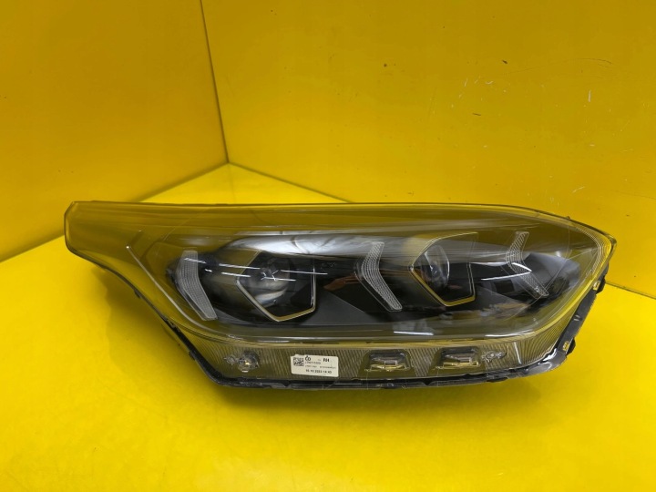 light right Kia Ceed III Lift Full Led 92102J7500