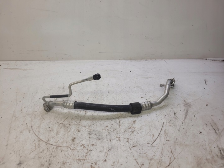CONDUIT PIECES TUYAUX TUYAU FLEXIBLE CLIMATISATEUR AIR CONDITIONNÉ AUDI A4 B9 A5 8W1820740F