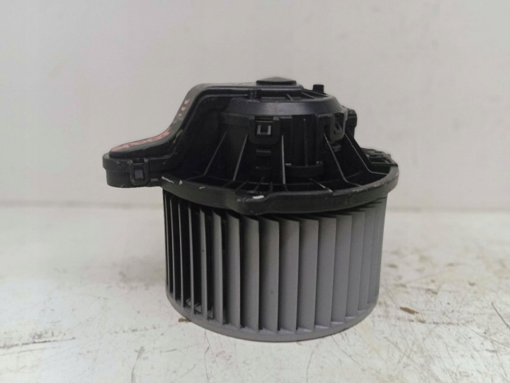 KIA SPORTAGE III 3 HYUNDAI IX35 F00S3B2442 fan of heating 2011-15R