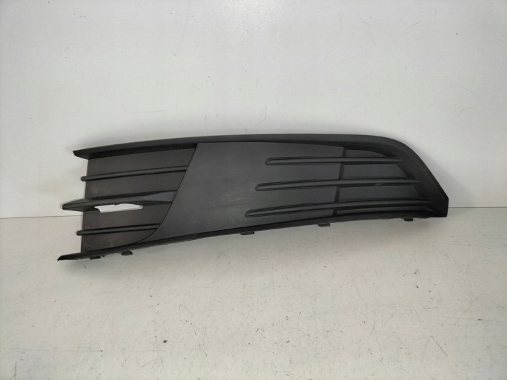 GRILLE/MASQUE GRILLE PARE CHOC GAUCHE SKODA FABIA III 14-18